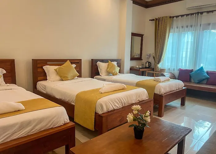Mongkol Hotel 3*
