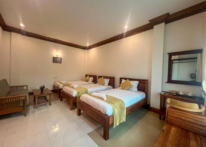 Mongkol Hotel 3*