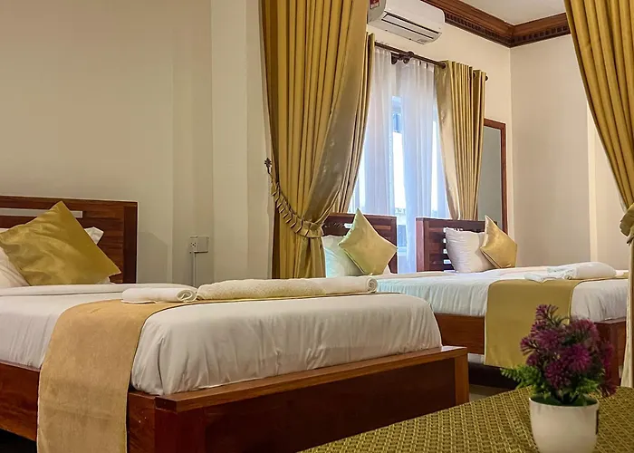 Mongkol Hotel 3*